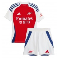 Camiseta Arsenal Ben White #4 Primera Equipación Replica 2024-25 para niños mangas cortas (+ Pantalones cortos)